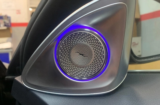 Динамики с подсветкой Mercedes S класс W222 рест стиль Burmester 4D
