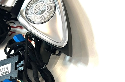Динамики Burmester 4D с подсветкой Mercedes W222: фото #3